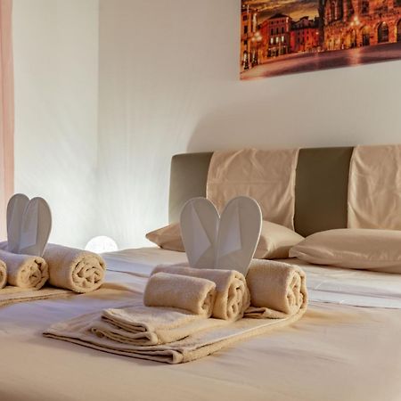 -Near Arena & Giuletta- Pet Friendly Mazzini Palace Verona Eksteriør billede