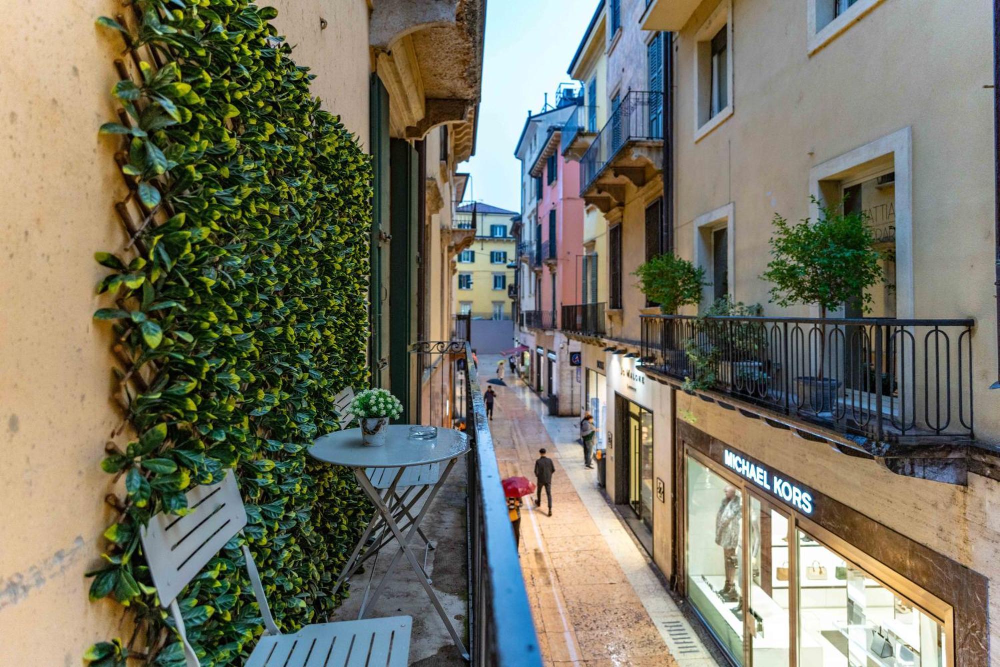 -Near Arena & Giuletta- Pet Friendly Mazzini Palace Verona Eksteriør billede